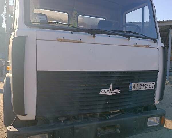 Белый МАЗ 555102, объемом двигателя 11.15 л и пробегом 174 тыс. км за 20000 $, фото 2 на Automoto.ua