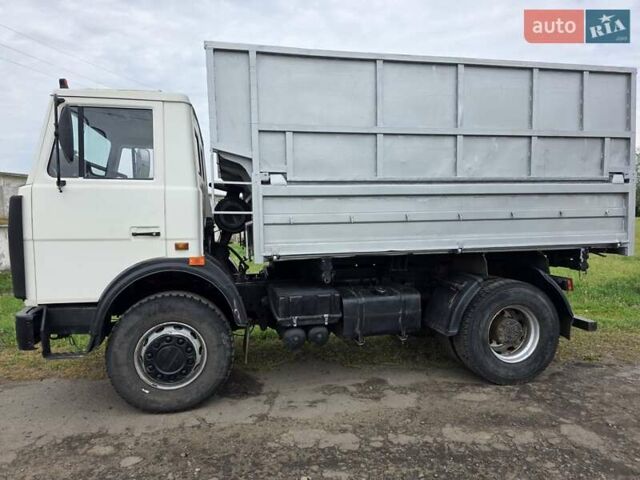 МАЗ 555102 2008 в Полтаве на Automoto.ua Белый МАЗ 555102, объемом двигателя 11.15 л и пробегом 250 тыс. км за 14000 $, фото 3 на Automoto.ua