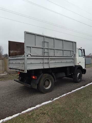 МАЗ 555102 2008 в Полтаве на Automoto.ua Белый МАЗ 555102, объемом двигателя 11.15 л и пробегом 250 тыс. км за 14000 $, фото 8 на Automoto.ua