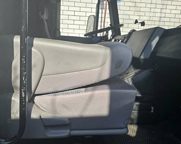 МАЗ 6303 1998 у Миколаєві на Automoto.ua Білий МАЗ 6303, об'ємом двигуна 14.86 л та пробігом 20 тис. км за 12000 $, фото 5 на Automoto.ua