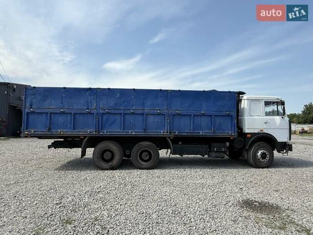 Белый МАЗ 630305, объемом двигателя 14.86 л и пробегом 200 тыс. км за 7800 $, фото 13 на Automoto.ua