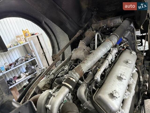 Белый МАЗ 630305, объемом двигателя 14.86 л и пробегом 200 тыс. км за 7800 $, фото 19 на Automoto.ua