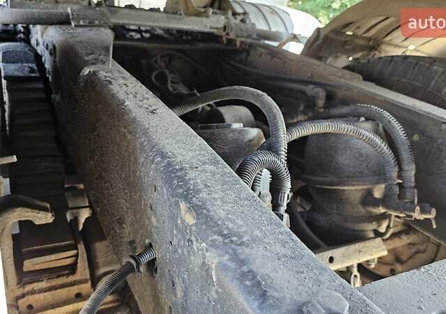 Белый МАЗ 642208, объемом двигателя 14.86 л и пробегом 350 тыс. км за 6100 $, фото 8 на Automoto.ua