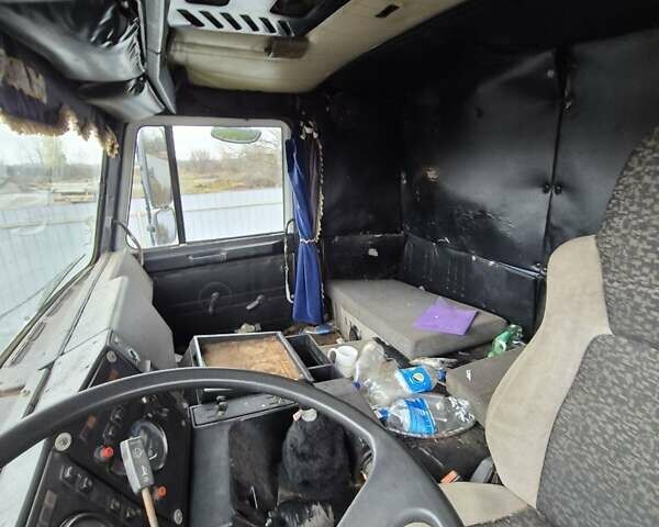 Белый МАЗ 642208, объемом двигателя 14.86 л и пробегом 320 тыс. км за 7000 $, фото 5 на Automoto.ua