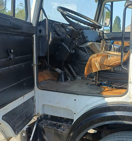 МАЗ 64229, объемом двигателя 0 л и пробегом 300 тыс. км за 25000 $, фото 1 на Automoto.ua