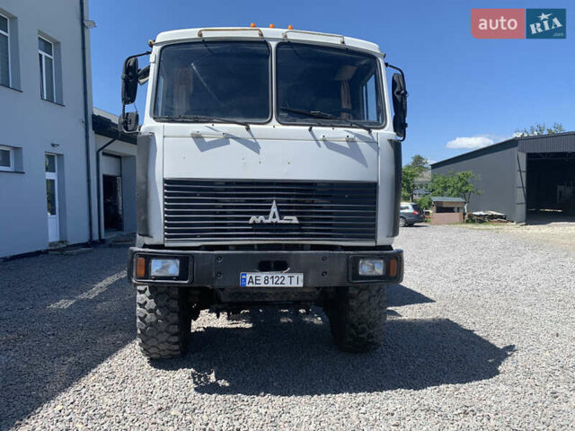 МАЗ 938060 2015 в Львове на Automoto.ua Белый МАЗ 938060, объемом двигателя 12 л и пробегом 242 тыс. км за 25000 $, фото 1 на Automoto.ua
