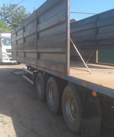 Синий МАЗ 975800, объемом двигателя 0 л и пробегом 300 тыс. км за 9300 $, фото 5 на Automoto.ua