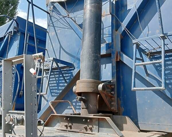 Синий МАЗ 975830, объемом двигателя 0 л и пробегом 100 тыс. км за 11400 $, фото 10 на Automoto.ua