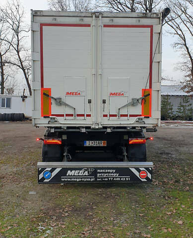 Черный МЕГА MNL, объемом двигателя 0 л и пробегом 70 тыс. км за 60350 $, фото 5 на Automoto.ua