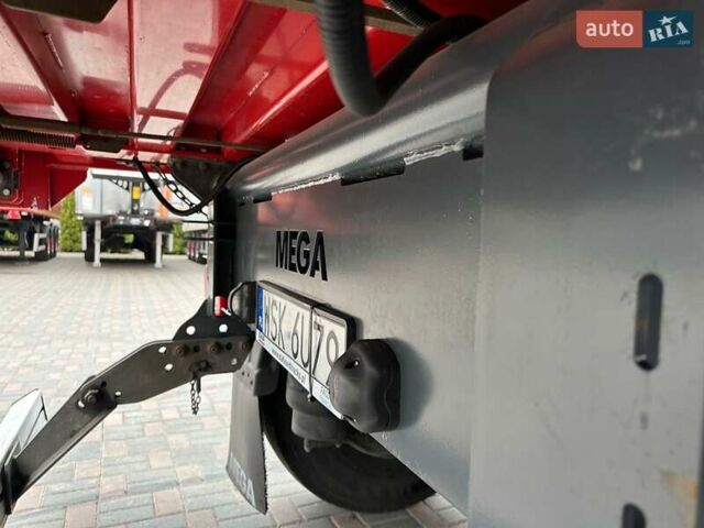 Красный МЕГА MNL, объемом двигателя 0 л и пробегом 100 тыс. км за 36574 $, фото 31 на Automoto.ua