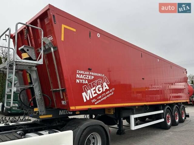 Красный МЕГА MNL, объемом двигателя 0 л и пробегом 100 тыс. км за 36574 $, фото 6 на Automoto.ua