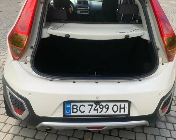 Белый МГ 3 Кросс, объемом двигателя 1.5 л и пробегом 113 тыс. км за 6500 $, фото 15 на Automoto.ua