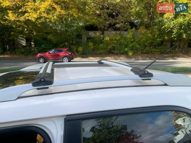 Белый МГ 3 Кросс, объемом двигателя 1.5 л и пробегом 113 тыс. км за 6500 $, фото 9 на Automoto.ua