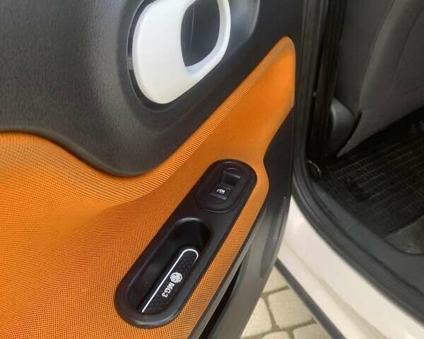 Белый МГ 3 Кросс, объемом двигателя 1.5 л и пробегом 113 тыс. км за 6500 $, фото 20 на Automoto.ua