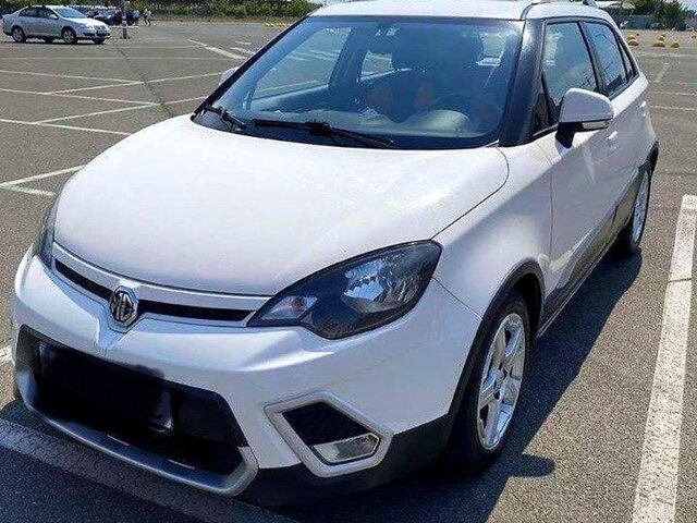 Белый МГ 3 Кросс, объемом двигателя 1.5 л и пробегом 95 тыс. км за 6700 $, фото 1 на Automoto.ua