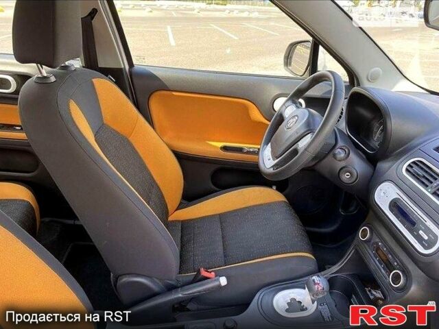 Белый МГ 3 Кросс, объемом двигателя 1.5 л и пробегом 95 тыс. км за 6700 $, фото 7 на Automoto.ua