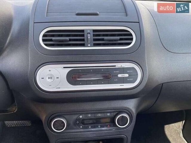 Белый МГ 3 Кросс, объемом двигателя 1.5 л и пробегом 95 тыс. км за 6700 $, фото 3 на Automoto.ua