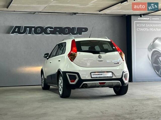Білий МГ 3 Крос, об'ємом двигуна 1.5 л та пробігом 52 тис. км за 7200 $, фото 3 на Automoto.ua