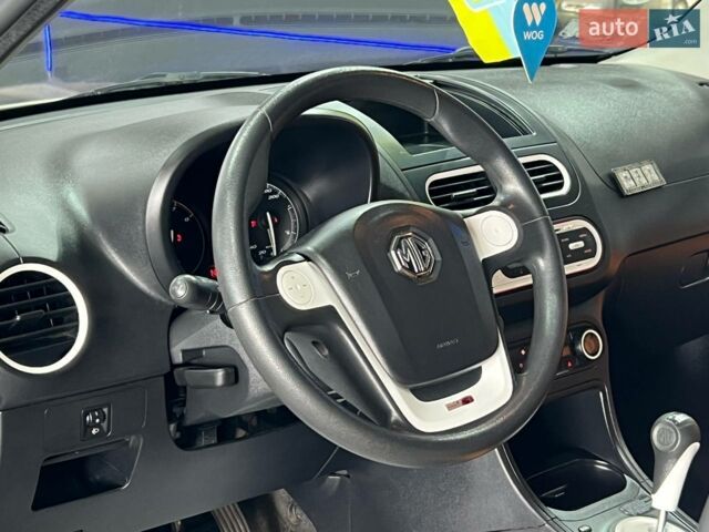 Білий МГ 3 Крос, об'ємом двигуна 1.5 л та пробігом 52 тис. км за 6600 $, фото 9 на Automoto.ua