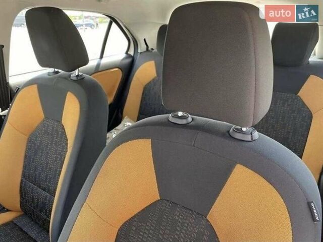 Белый МГ 3 Кросс, объемом двигателя 1.5 л и пробегом 95 тыс. км за 6700 $, фото 2 на Automoto.ua