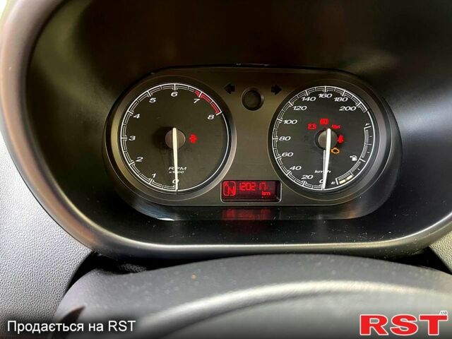 Оранжевый МГ 3 Кросс, объемом двигателя 1.5 л и пробегом 120 тыс. км за 5700 $, фото 11 на Automoto.ua