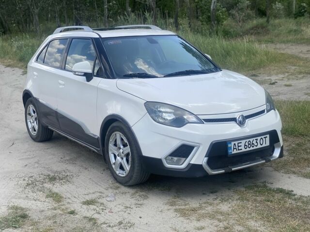 Белый МГ 3, объемом двигателя 1.5 л и пробегом 154 тыс. км за 4999 $, фото 2 на Automoto.ua