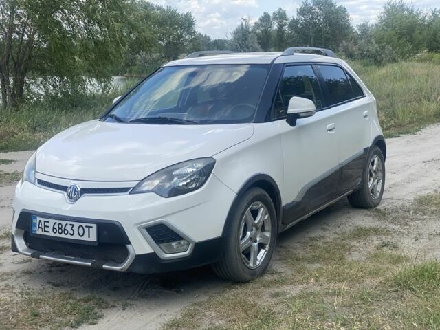 Белый МГ 3, объемом двигателя 1.5 л и пробегом 154 тыс. км за 4999 $, фото 1 на Automoto.ua