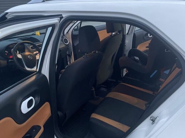 Білий МГ 3, об'ємом двигуна 1.5 л та пробігом 120 тис. км за 5500 $, фото 23 на Automoto.ua