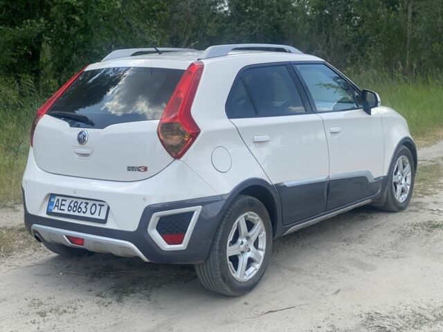 Белый МГ 3, объемом двигателя 1.5 л и пробегом 154 тыс. км за 4999 $, фото 3 на Automoto.ua