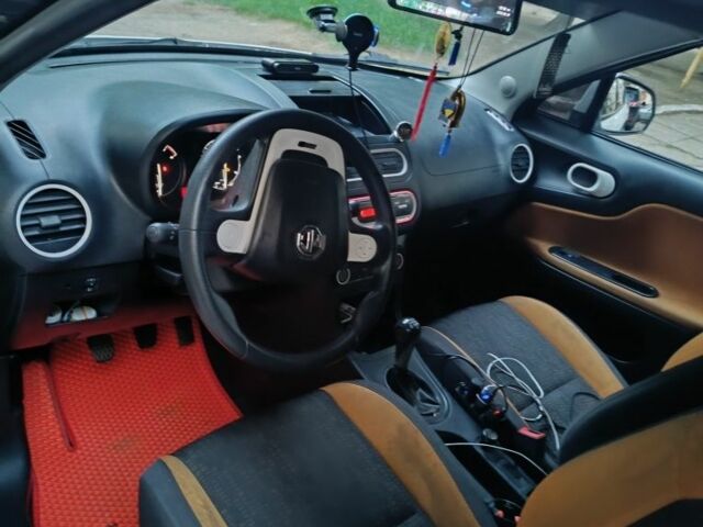 Білий МГ 3, об'ємом двигуна 1.5 л та пробігом 95 тис. км за 4300 $, фото 6 на Automoto.ua