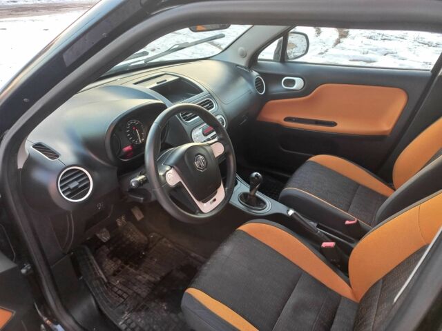 Черный МГ 3, объемом двигателя 1.5 л и пробегом 93 тыс. км за 4860 $, фото 10 на Automoto.ua