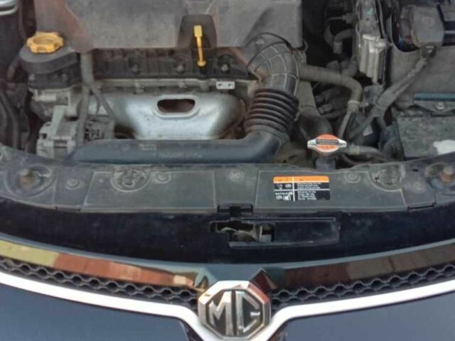 Черный МГ 3, объемом двигателя 1.5 л и пробегом 56 тыс. км за 6900 $, фото 6 на Automoto.ua