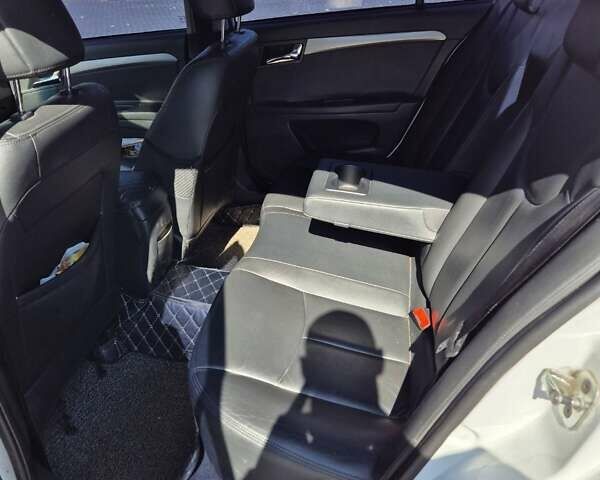 Белый МГ 350, объемом двигателя 1.5 л и пробегом 129 тыс. км за 5500 $, фото 6 на Automoto.ua