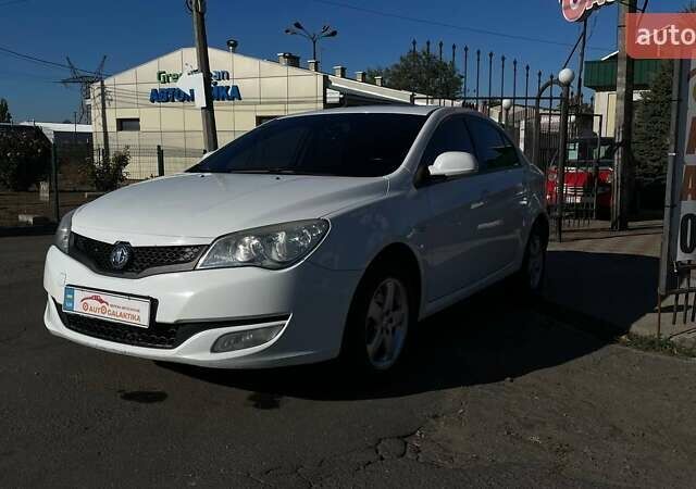 Белый МГ 350, объемом двигателя 1.5 л и пробегом 212 тыс. км за 5999 $, фото 2 на Automoto.ua