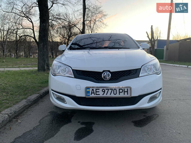 Белый МГ 350, объемом двигателя 1.5 л и пробегом 213 тыс. км за 5699 $, фото 1 на Automoto.ua