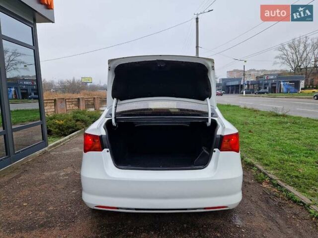 Белый МГ 350, объемом двигателя 1.5 л и пробегом 186 тыс. км за 5500 $, фото 5 на Automoto.ua