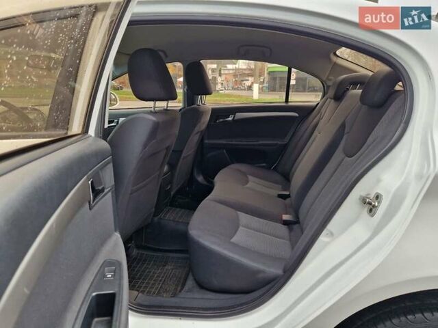 Белый МГ 350, объемом двигателя 1.5 л и пробегом 186 тыс. км за 5500 $, фото 7 на Automoto.ua