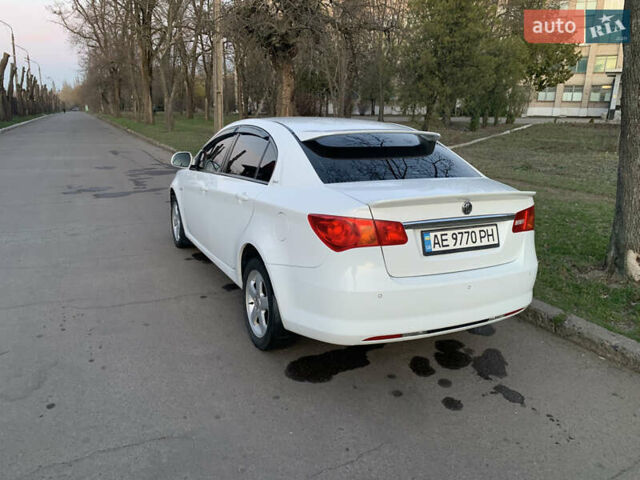 Белый МГ 350, объемом двигателя 1.5 л и пробегом 213 тыс. км за 5699 $, фото 3 на Automoto.ua
