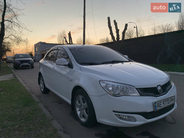 Белый МГ 350, объемом двигателя 1.5 л и пробегом 213 тыс. км за 5699 $, фото 2 на Automoto.ua