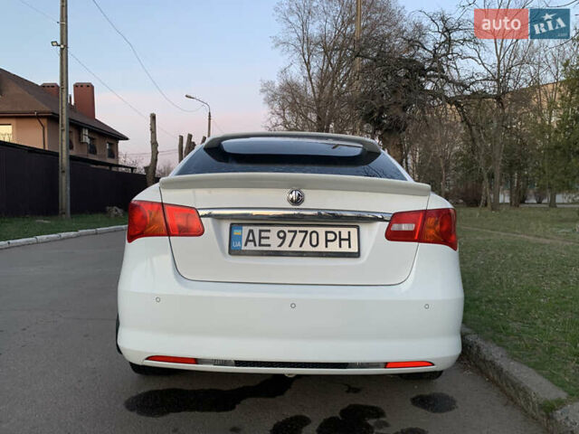 Белый МГ 350, объемом двигателя 1.5 л и пробегом 213 тыс. км за 5699 $, фото 4 на Automoto.ua