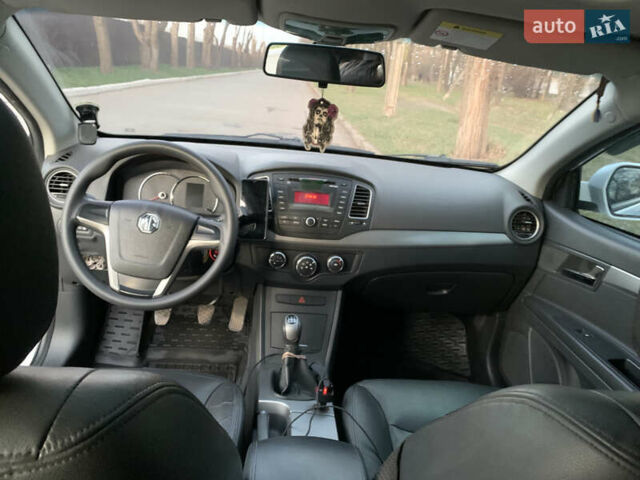 Белый МГ 350, объемом двигателя 1.5 л и пробегом 213 тыс. км за 5699 $, фото 12 на Automoto.ua