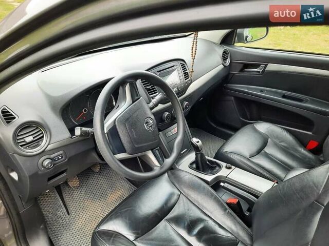 Серый МГ 350, объемом двигателя 1.5 л и пробегом 202 тыс. км за 6500 $, фото 2 на Automoto.ua