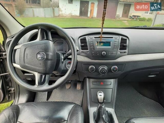 Серый МГ 350, объемом двигателя 1.5 л и пробегом 202 тыс. км за 6500 $, фото 1 на Automoto.ua