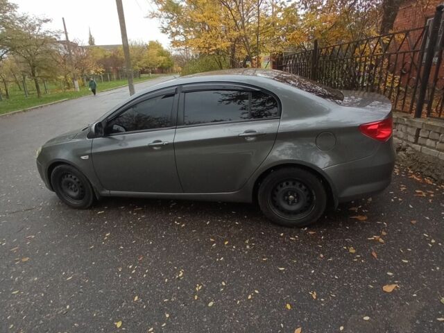 Серый МГ 350, объемом двигателя 1.5 л и пробегом 136 тыс. км за 6000 $, фото 1 на Automoto.ua