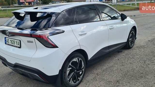 Белый МГ 4, объемом двигателя 0 л и пробегом 22 тыс. км за 18050 $, фото 7 на Automoto.ua