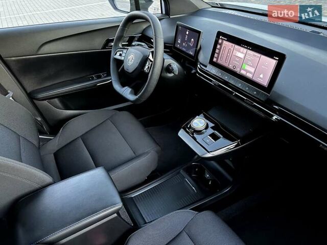 Белый МГ 4, объемом двигателя 0 л и пробегом 15 тыс. км за 16800 $, фото 12 на Automoto.ua