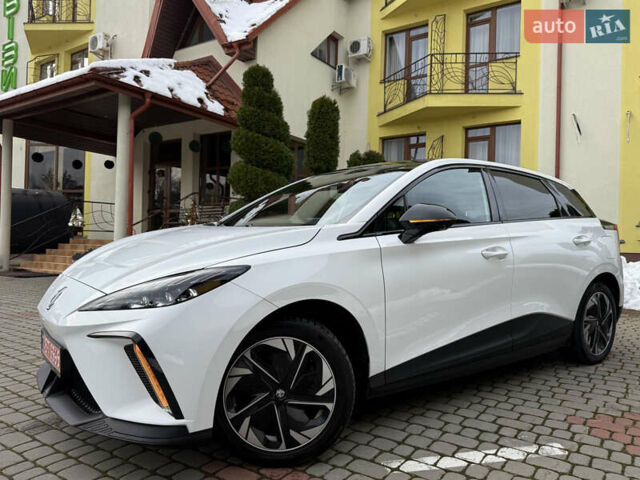 Білий МГ 4, об'ємом двигуна 0 л та пробігом 45 тис. км за 17800 $, фото 7 на Automoto.ua