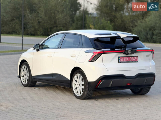 Белый МГ 4, объемом двигателя 0 л и пробегом 30 тыс. км за 18100 $, фото 12 на Automoto.ua