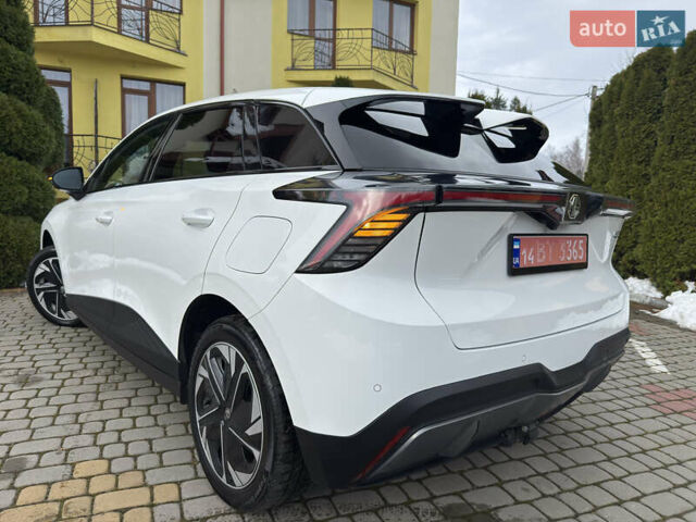 Білий МГ 4, об'ємом двигуна 0 л та пробігом 45 тис. км за 17800 $, фото 34 на Automoto.ua