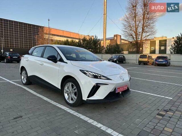 Белый МГ 4, объемом двигателя 0 л и пробегом 15 тыс. км за 16800 $, фото 4 на Automoto.ua